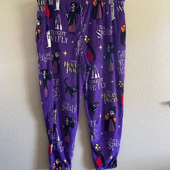 Disney Intimates & Sleepwear Disney Purple Hocus Pocus Pajama